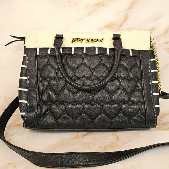 Betsey Johnson Handbags - Betsey Johnson Black and White Quilted Hearts Shoulder Bag